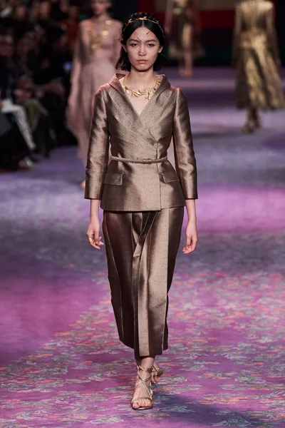 Look 6